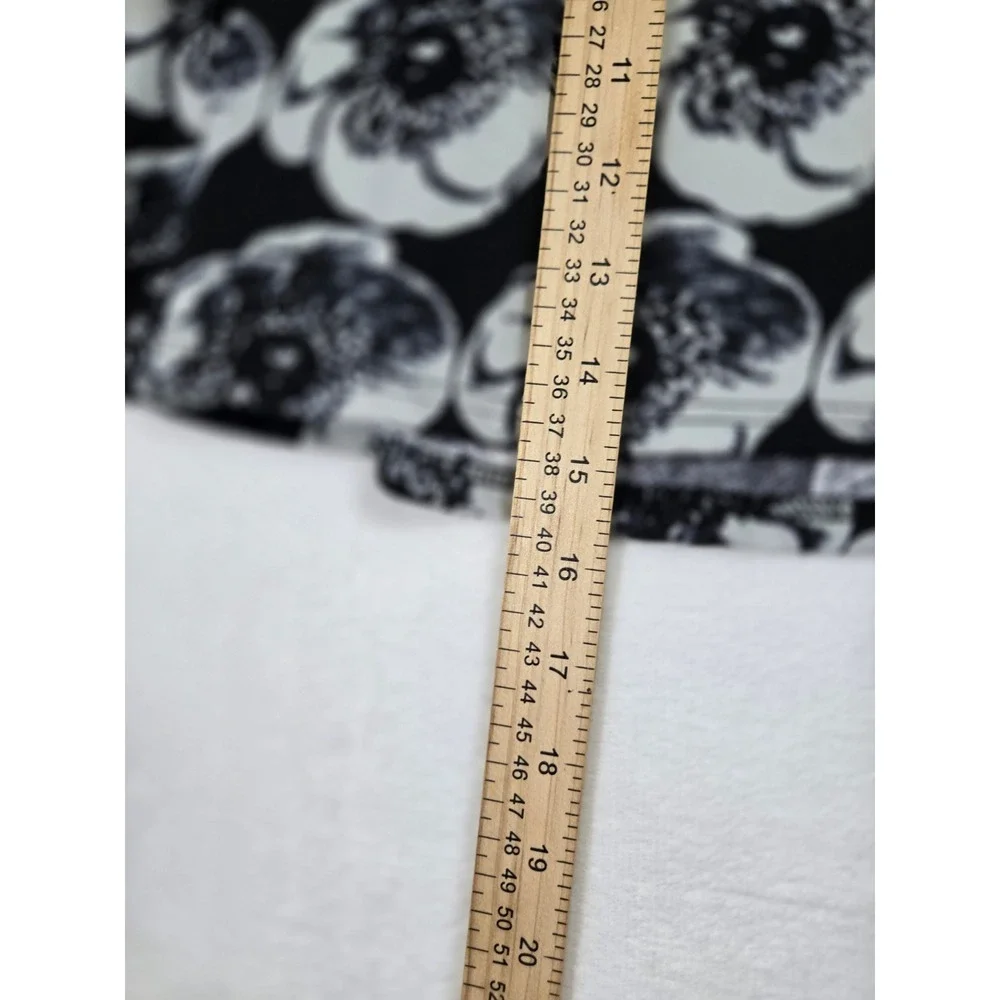 Wet Seal Black White Floral‎ Poppy Skater Mini Skirt Medium Stretch Indie Sleaze